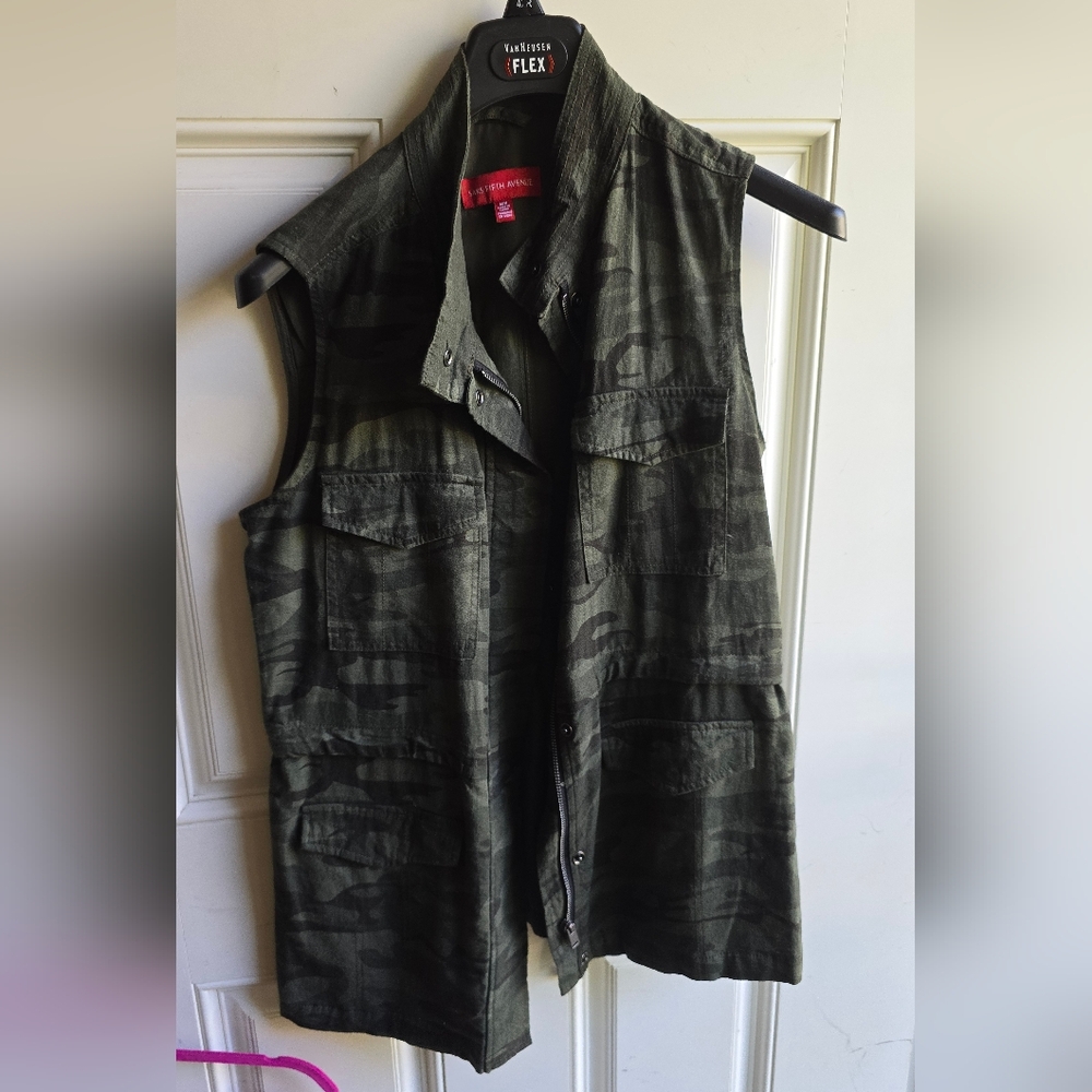 Saks Fifth Avenue Women's Green Camouflage Vest